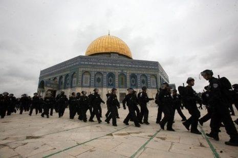 "اليونسكو" تطالب "إسرائيل" بوقف انتهاكاتها في القدس