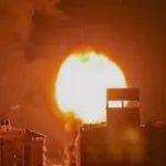 وزير الدفاع الإسرائيلي: غزة تحترق