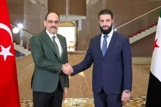 رئيس الاستخبارات التركية يصل دمشق للقاء الرئيس السوري