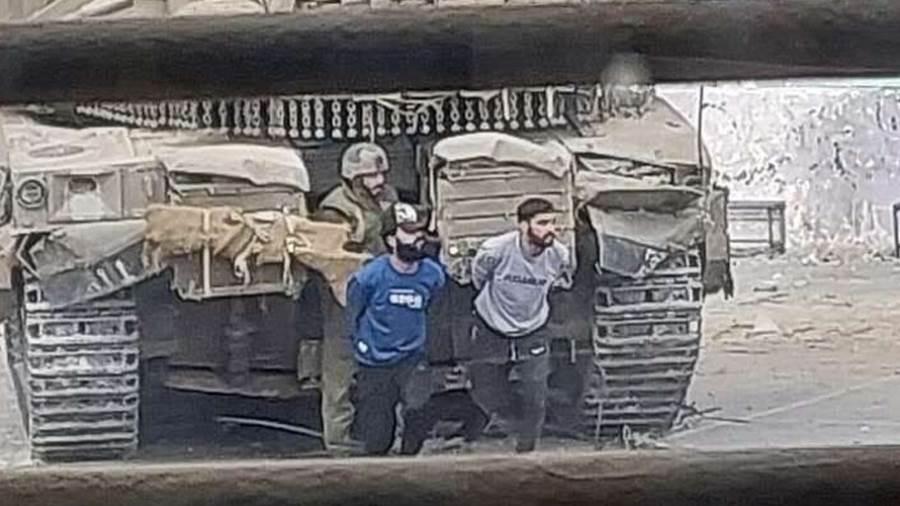 "الدبابير" و"البعوض": شهادات جديدة تكشف استخدام الاحتلال للفلسطينيين كدروع بشرية