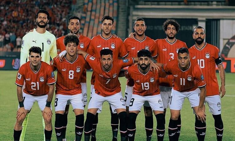 مصر تتخطي بوركينا فاسو بصعوبة والجزائر تسقط أمام غينيا وعودة ليبيا والسودان