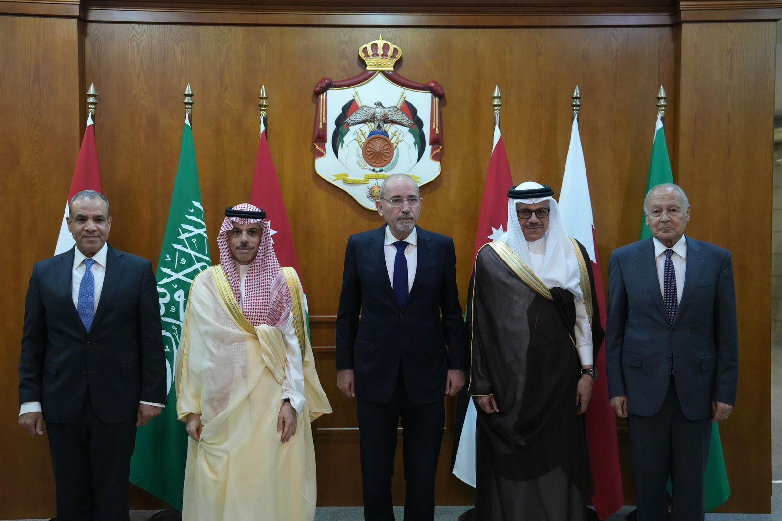 اللجنة الوزارية العربية الإسلامية تدين رفض الاحتلال دخولها إلى رام الله