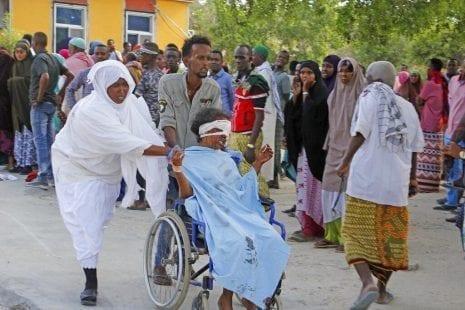 مقديشو: مقتل أكثر من 70 شخصا بتفجير سيارة مفخخة