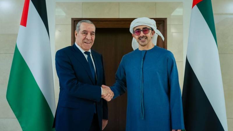 الشيخ يلتقي وزير خارجية الإمارات