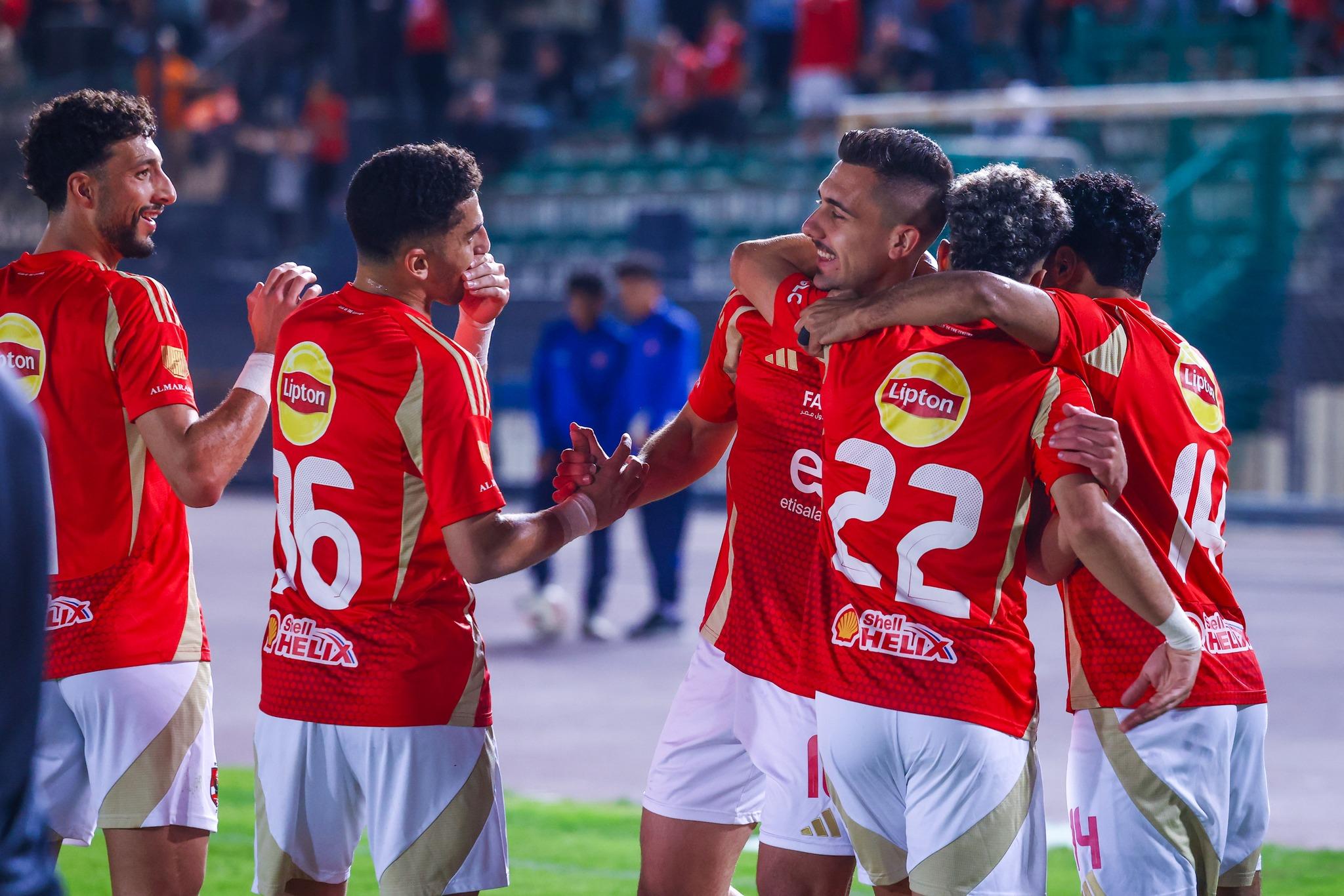 الأهلي يفلت من ريمونتادا بتروجيت بفوز صعب