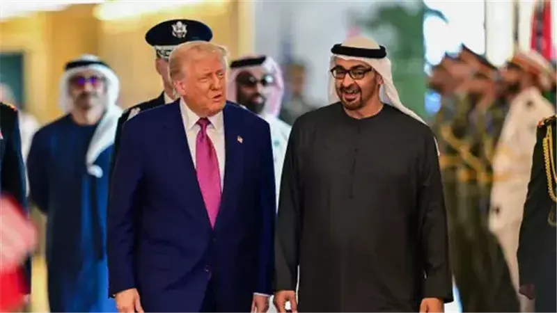 ترامب: الشيخ محمد بن زايد قائد قوي ورجل عظيم