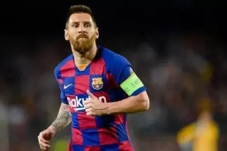 برشلونة يعلن خفض رواتب العاملين فيه بسبب كورونا