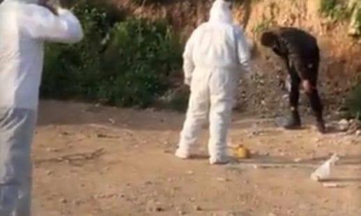 قوات الاحتلال تنكّل بعامل فلسطيني للاشتباه بإصابته بفيروس كورونا