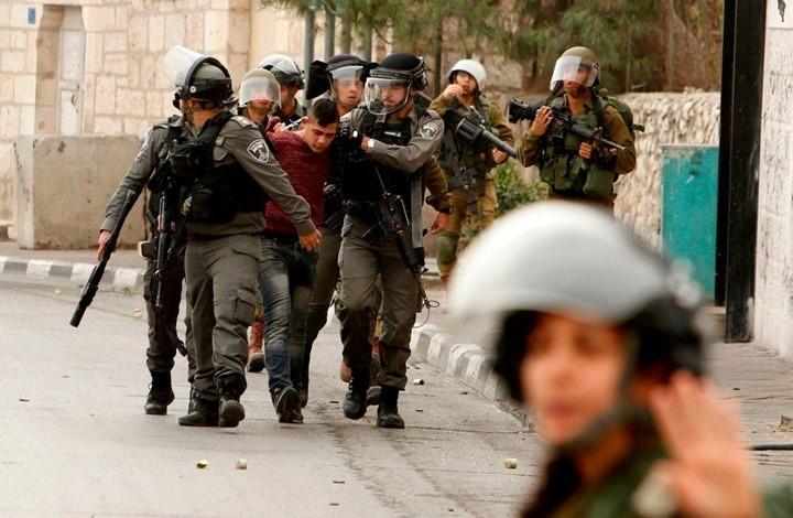 الاحتلال يعتقل 446 فلسطينياً بينهم 63 طفلاً خلال أكتوبر الماضي