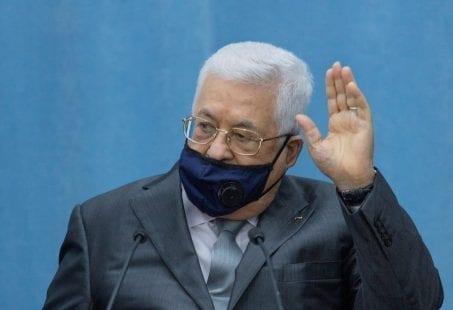 عباس: وفد وزاري سيتوجه غداً إلى قطاع غزة مع 20 شاحنة لمواجهة جائحة كورونا