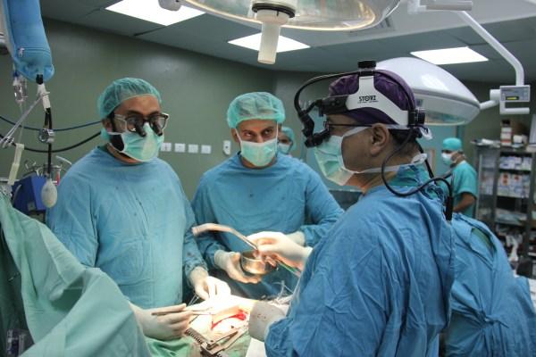 صحة غزة توقف العمليات المجدولة وتجري فقط الطارئة تزامنًا مع تفشي كورونا