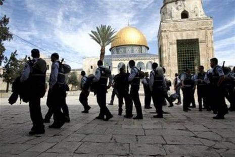 أوقاف القدس: إذا استمرت اقتحامات المستوطنين للأقصى سنفتح الأبواب