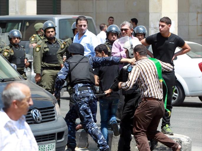 فصائل المقاومة تجدّد رفضها واستنكارها للاعتقال السياسي بالضفة