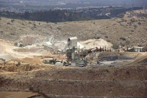 سلطات الاحتلال تخطر بالاستيلاء على 17 دونماً في سلفيت