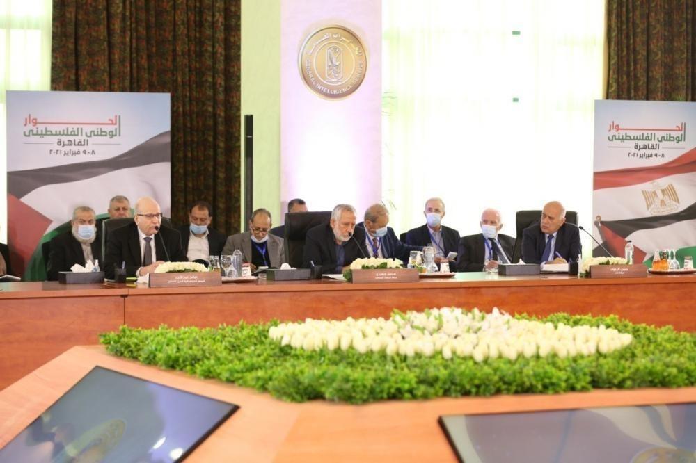 الجلسة الثانية من الحوار الوطني مستمرة وسن الترشح والعملية الأمنية أهم ما يتم تداوله