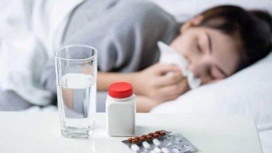 "العدوى المزدوجة".. خطر يهدد حياة المصابين بالإنفلونزا وكورونا معاً !