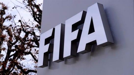 الفيفا يتدخل لحسم أزمة تخفيض أجور اللاعبين بعد اعتراض نجوم إنجلترا