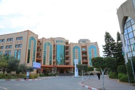 التربية والتعليم بغزة تسمح بعودة الدراسة الوجاهية الجامعية للمستوى الأول