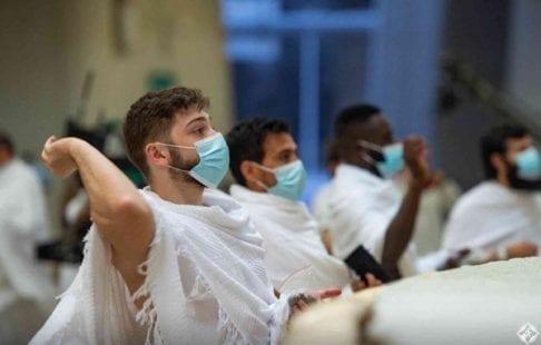 بجمرات معقمة .. الحجاج يستقبلون أول أيام التشريق