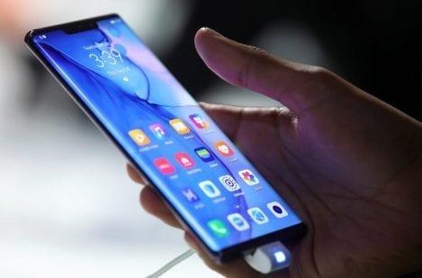 نصائح مهمة لحماية الهواتف الذكية من الحرارة في فصل الصيف