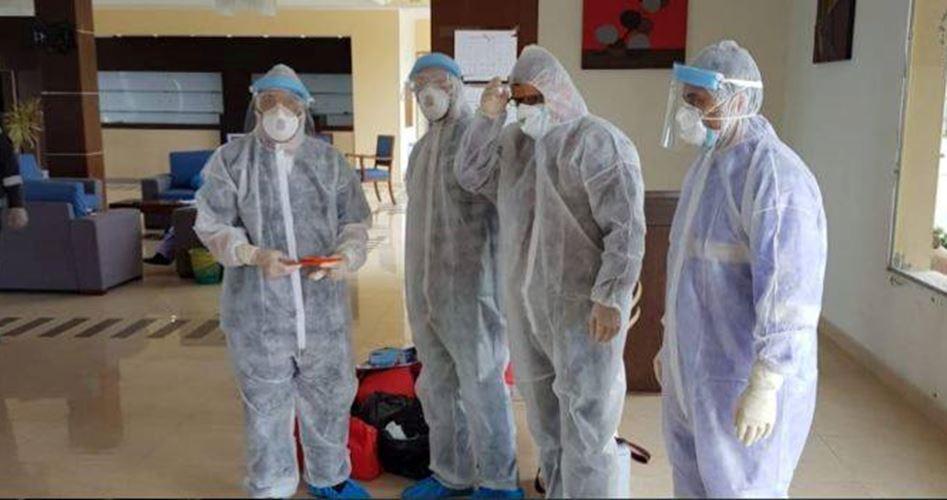 مع تفشي كورونا فرق الجيش الأبيض تتنقل في غزة لعلاج المرضى بمنازلهم
