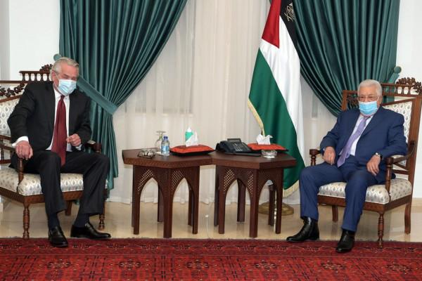 مؤكدًا أهمية دعم الانتخابات القادمة.. المبعوث الأممي الجديد يلتقي الرئيس عباس