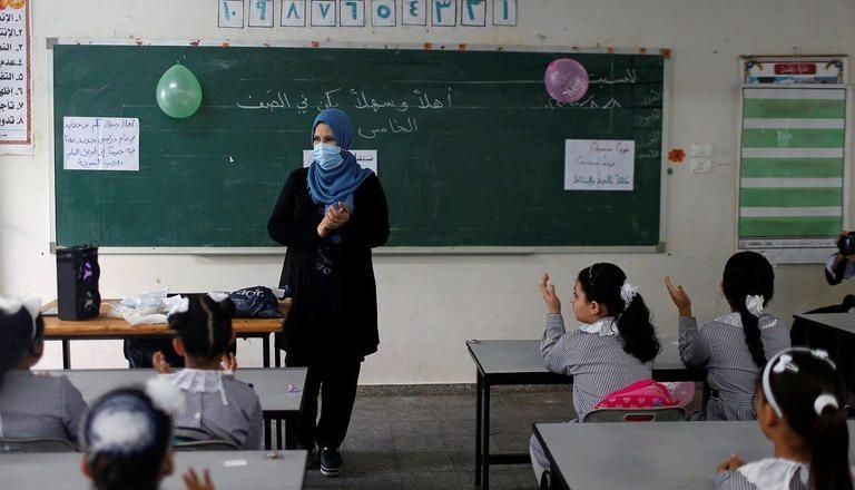 الضفة: عودة الطلبة للمدارس بشكل تدريجي وفق إجراءات وقائية عالية