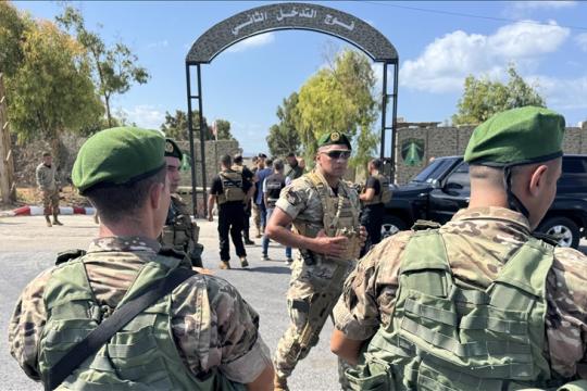 لجنة: تسليم سلاح المخيمات ينقل علاقات لبنان وفلسطين إلى شراكة
