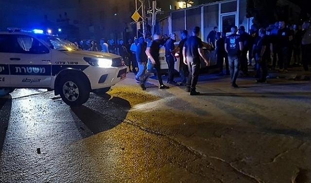 مصاب بحالة خطيرة بجريمة إطلاق نار في حورة بالنقب