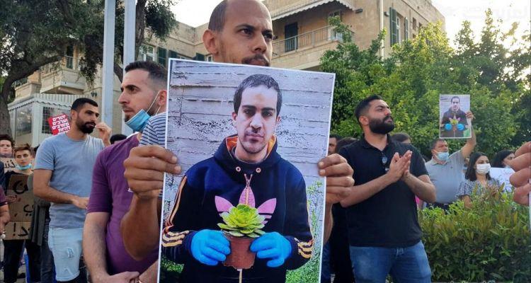 طاقم  الدفاع عن الشهيد الحلاق يطالب محكمة الاحتلال محاسبة قاتليه فورا