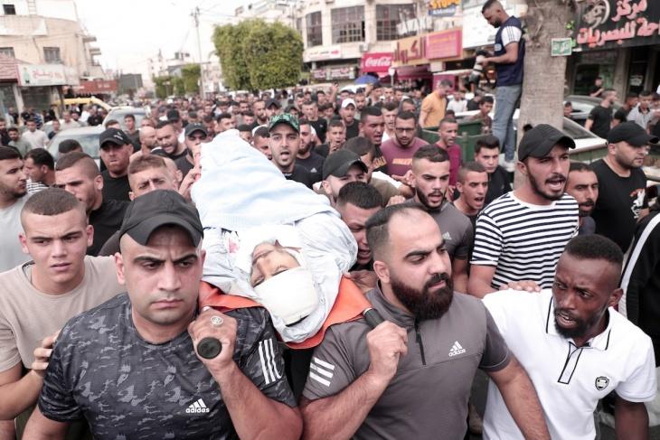 قلقيلية تشيّع جثمان الشهيد الفتى أمير عودة
