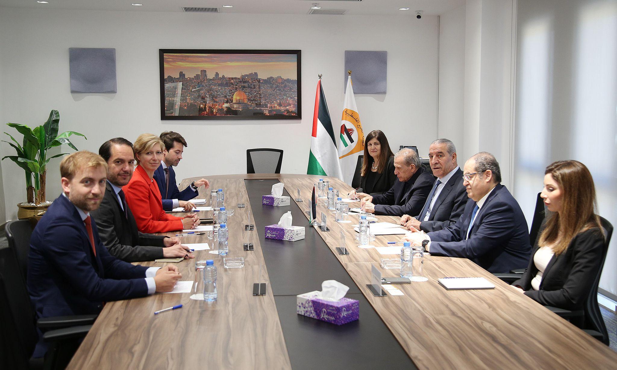 رام الله.. مباحثات فلسطينية فرنسية لوقف حرب غزة والاعتراف بفلسطين