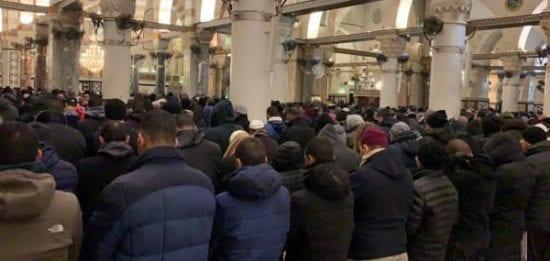 أوقاف غزة تجدد دعوتها بتعليق صلاة الجمعة ومن يخالف القرار يتحمل المسؤولية