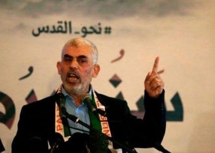 السنوار يهدد بقطع نفس 6 مليون إسرائيلي بسبب "كورونا"