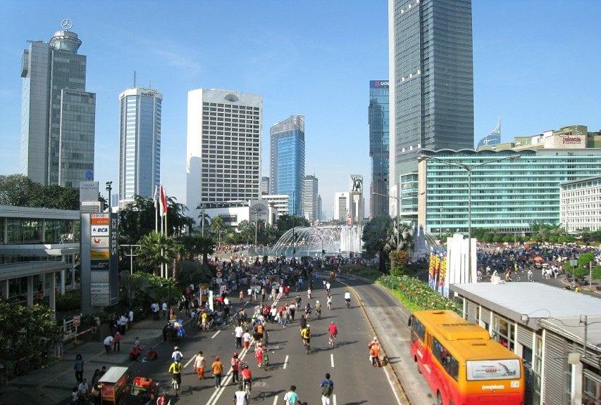استثمارات اماراتية في إندونيسيا بقيمة 10 مليارات دولار