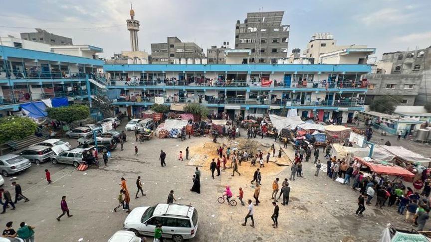 أوامر إخلاء جديدة في خان يونس وحصيلة شهداء حرب غزة لا تتوقف عند رقم