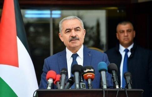 اشتية: تقدم كبير طرأ في اتصالات الحصول على لقاحات كورونا