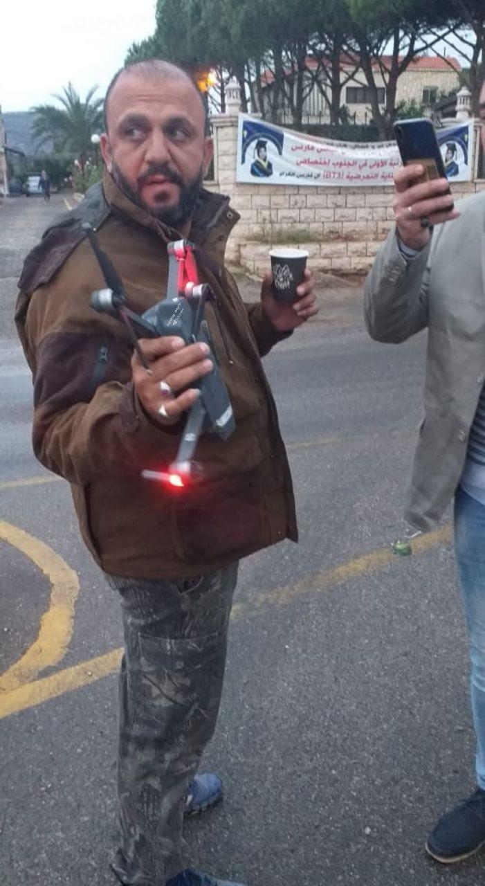 الاحتلال يُقر بسقوطها..مواطن لبناني يسقط طائرة مسيرة