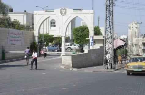 بعد تهديد موظفيها بوقف العمل.. بلدية غزة تحذر من توقف خدماتها