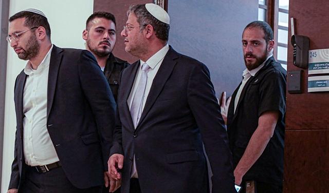 وزيران متطرفان يطالبان بإلغاء الخطة الاقتصادية لفلسطيني الداخل