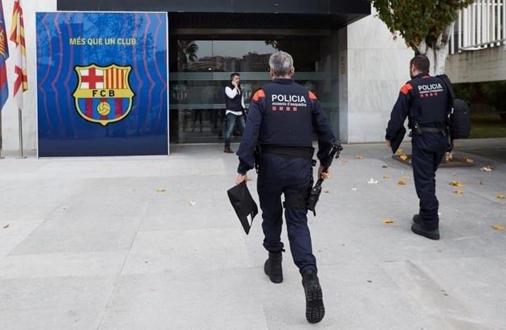 وضّح ما جرى.. بيان لبرشلونة حول اقتحام مقره والقبض على عدة أشخاص