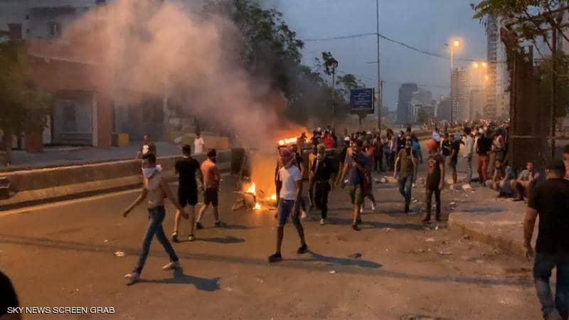 مواجهات بين متظاهرين والأمن في بيروت بالتزامن مع زيارة الرئيس الفرنسي ماكرون