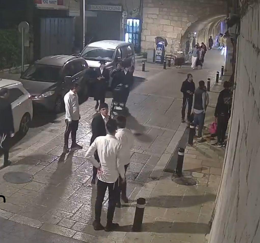 ‎مستوطنون يعتدون على دير الأرمن في القدس المحتلة