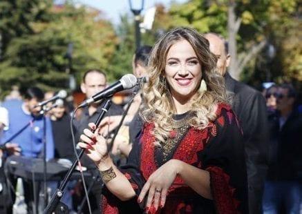 دلال أبو آمنة تطلق ألبومها الجديد "نور" في القدس
