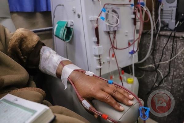 هاني كحيل.. العلاج خارج غزة يحول دون قيامه عن فراش المرض