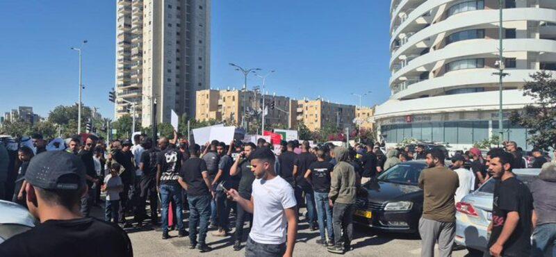 تظاهرة في بئر السبع وإضراب في النقب داخل أراضي الـ48 احتجاجا على سياسات الهدم