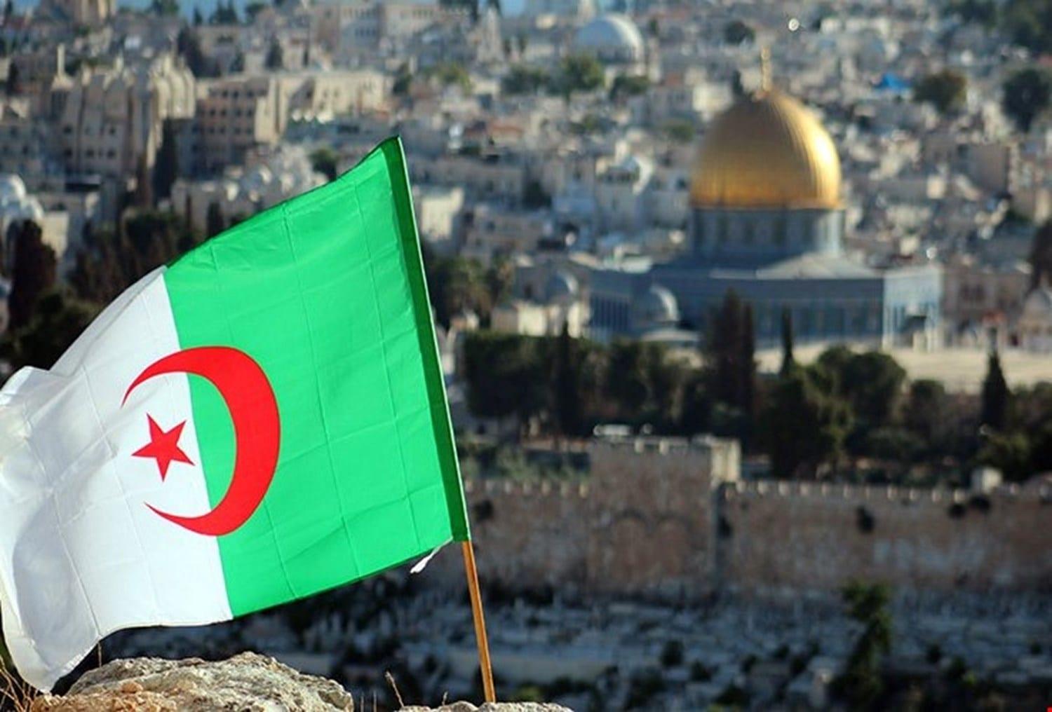 الجزائر توافق على دخول 14 طالباً فلسطينياً للالتحاق بدراستهم (طالع الأسماء)