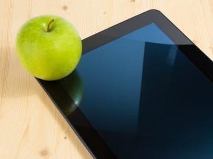 مجموعة من الفواكه تفيد البشرة وتغني عن مستحضرات التجميل