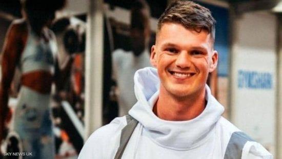 فتى توصيل البيتزا يتحول إلى ملياردير خلال أقل من 10 أعوام .. إليكم قصته