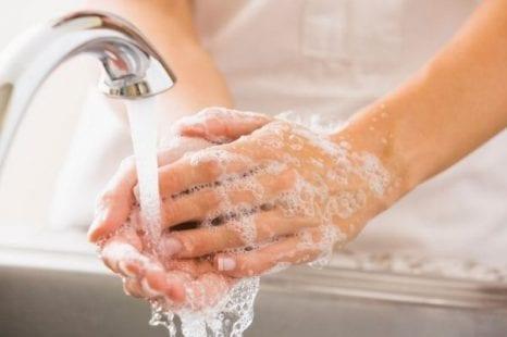 مع إنتشار كورونا .. تعرف على الطريقة الصحيحة لغسل يديك